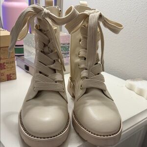 ANTONIO MELANI Cream Lace-Up Boots